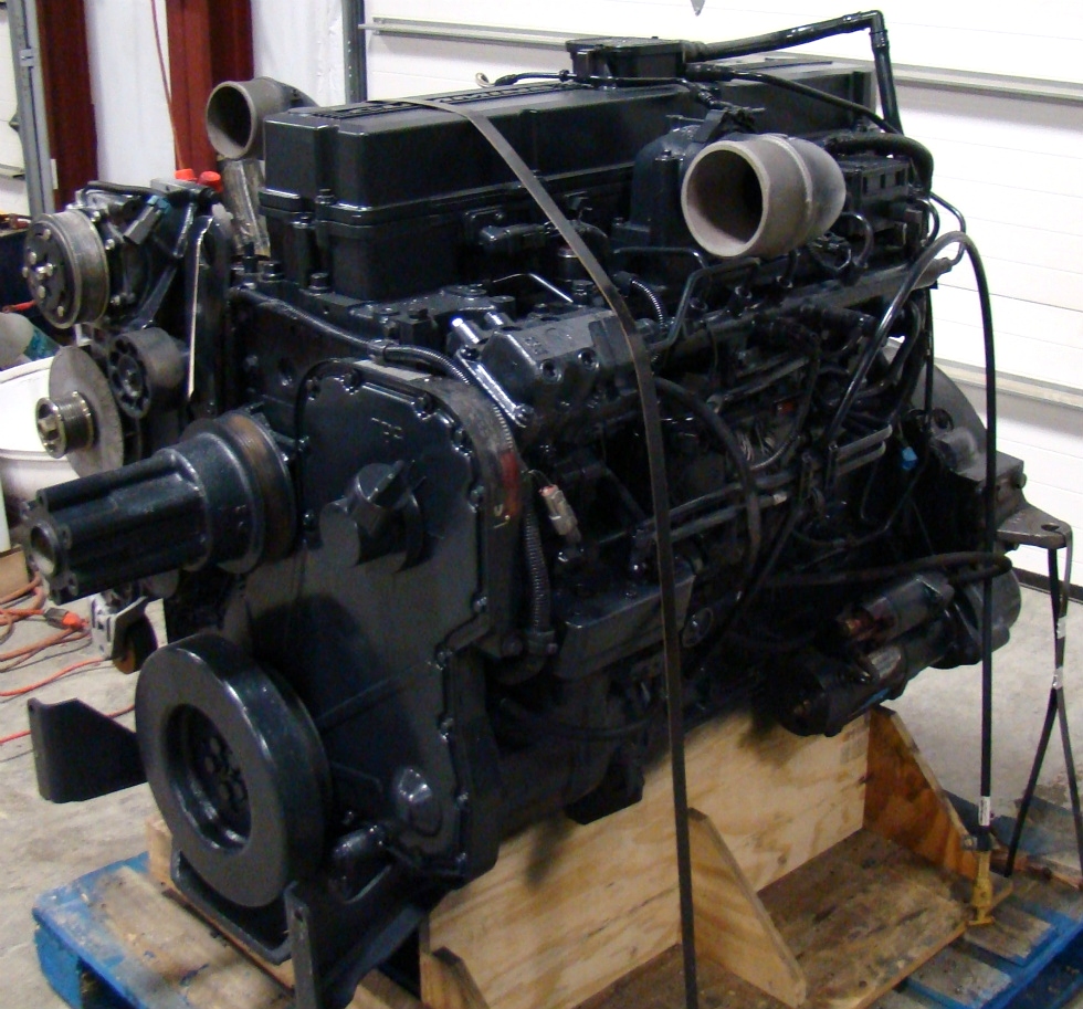 RV Chassis Parts USED CUMMINS ENGINE FOR SALE COMMON RAIL 8.8L 2004